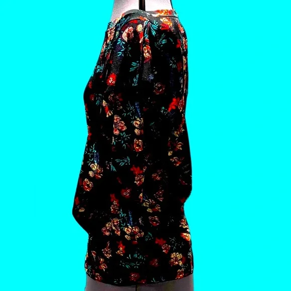 NWOT Free People Black Floral Print Boat Neck Ruffled Top Size XS - Picture 2 of 6